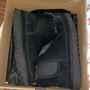 Neumel Chelsea Ugg Boots🫧